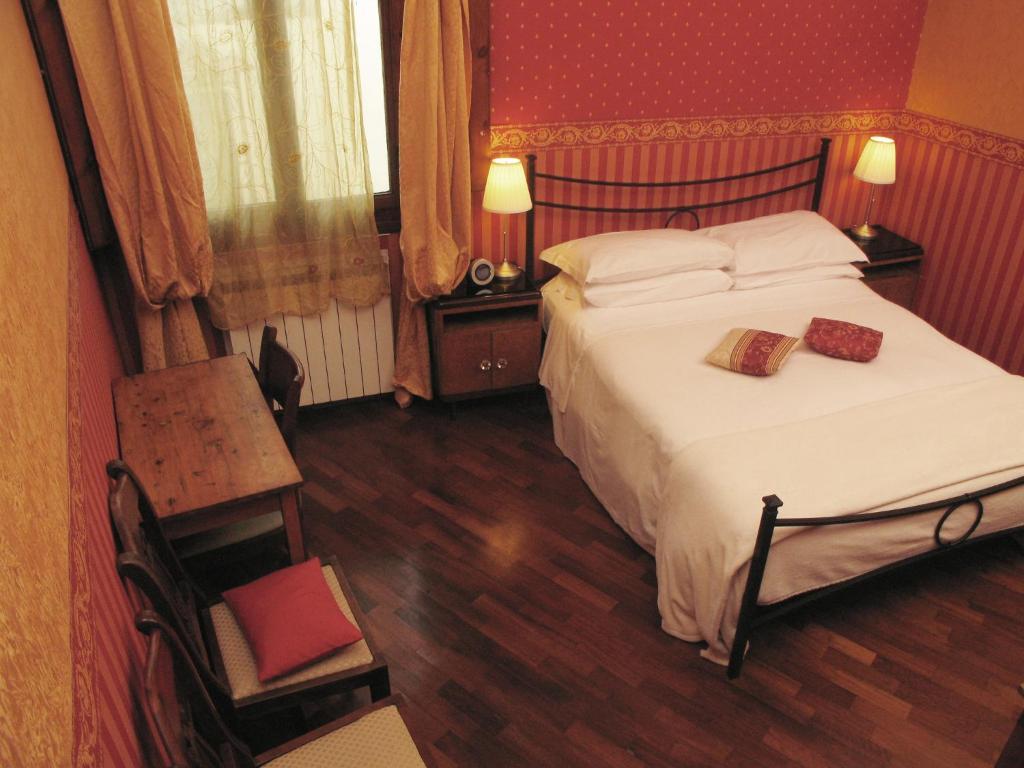 Gourmet B&B Giglio Bianco Florenţa Exterior foto